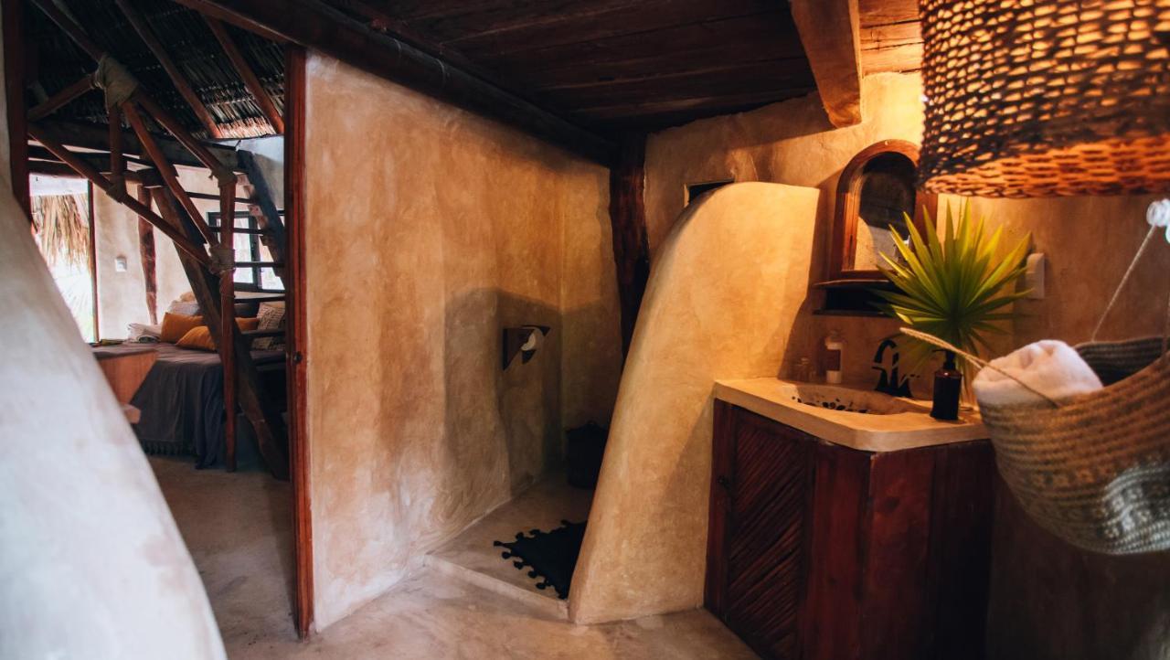 Ikal Tulum Hotel Exterior photo Bathroom at the hotel